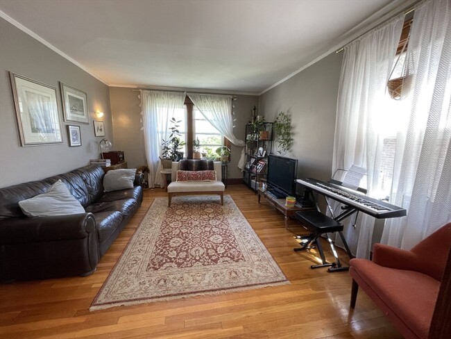 78 Browne St, Unit 2 in Brookline, MA - Building Photo - Building Photo