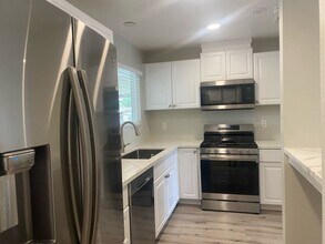 1401 Temple Heights Dr in Oceanside, CA - Building Photo - Building Photo