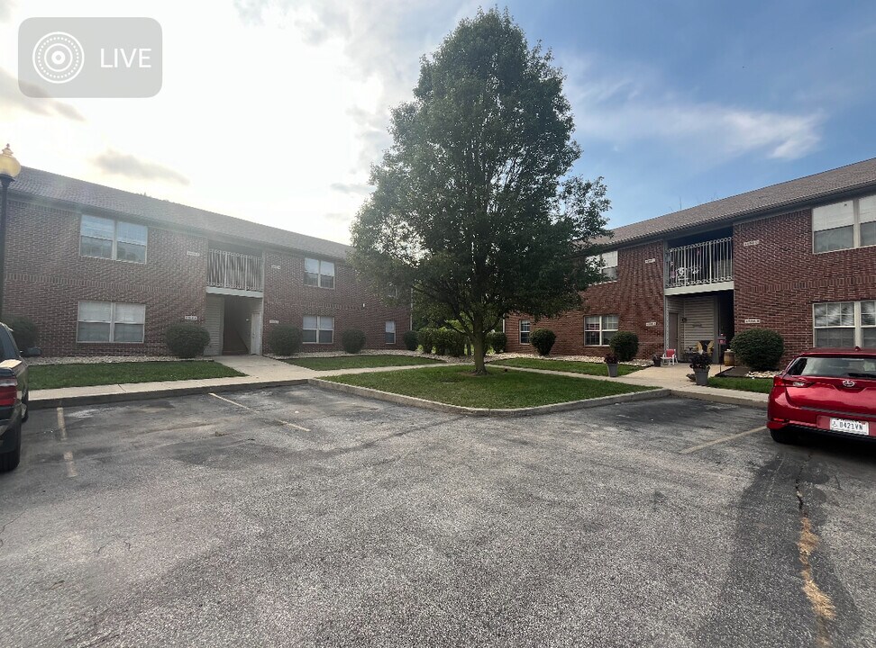 4282 Eclipse Way, Unit A in New Palestine, IN - Building Photo