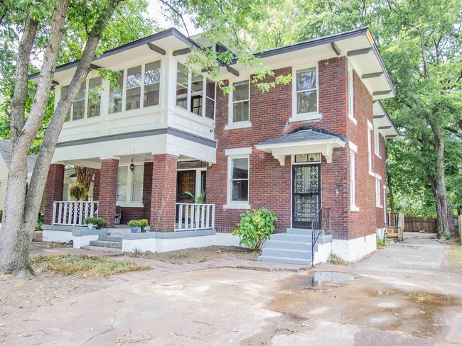 151 N Evergreen St, Unit 151 N Evergreen