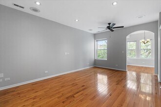 7717 N Marshfield Ave in Chicago, IL - Building Photo - Building Photo