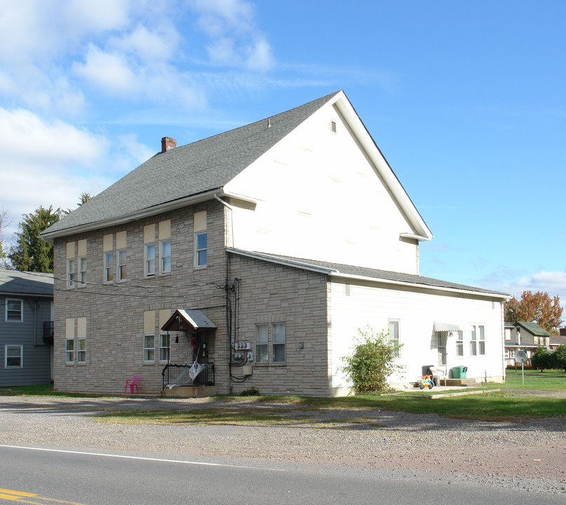 221 Central Rd in Bloomsburg, PA - Foto de edificio