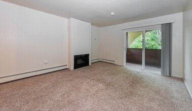 Ladera Villa in Anchorage, AK - Foto de edificio - Building Photo