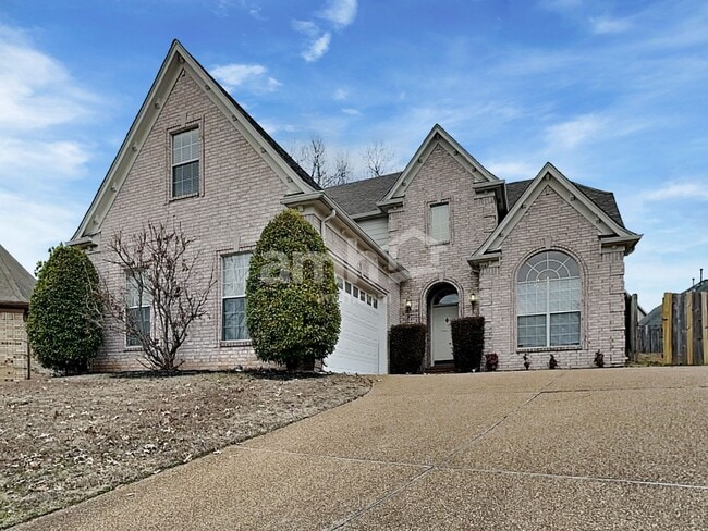 property at 10162 Lynham Dr