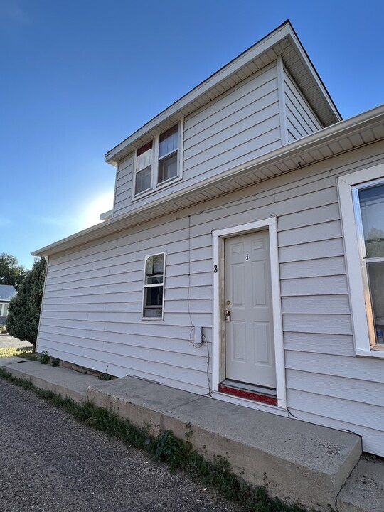 1610 Pebrican Ave in Cheyenne, WY - Building Photo