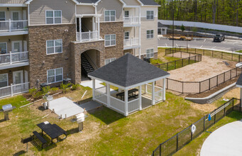 Sunnybrook Pointe in Raleigh, NC - Building Photo - Other