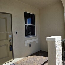 2899 SE 25th Ter in Homestead, FL - Building Photo - Building Photo