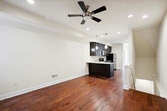 1521 W Seybert St in Philadelphia, PA - Foto de edificio - Building Photo