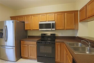 8205 Pacific Beach Dr in Ft. Myers, FL - Building Photo - Building Photo