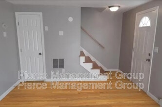 9 Bayberry Ln in Epping, NH - Building Photo - Building Photo