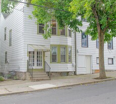 106 2nd Ave in Albany, NY - Building Photo