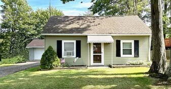 4619 West St in Erie, PA - Building Photo