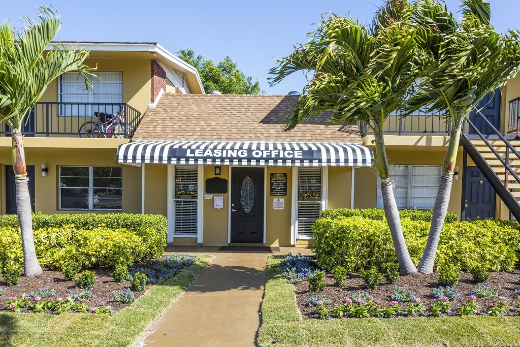 Ridge Manor Apartments Sarasota, FL Apartments