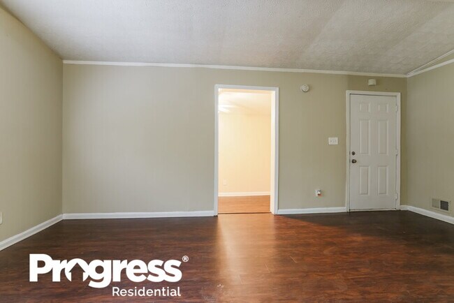 2351 Pinewood Dr photo'