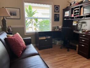 329 NW Treeline Trce in Port St. Lucie, FL - Building Photo - Building Photo