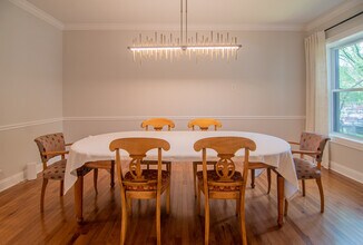 5811 N Winthrop Ave in Chicago, IL - Building Photo - Building Photo