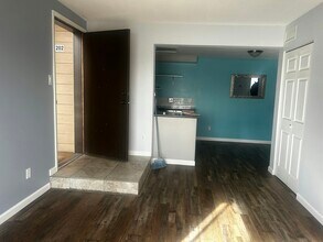 2929 W Floyd Ave in Denver, CO - Building Photo - Building Photo