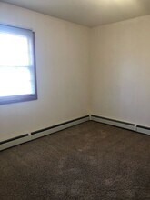412 E D Ave in Bismarck, ND - Building Photo - Building Photo