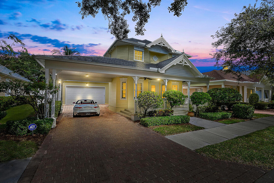 140 Sweet Bay Cir in Jupiter, FL - Foto de edificio