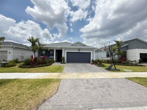 10503 SW Orana Dr in Port St. Lucie, FL - Building Photo - Building Photo