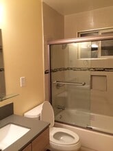446 Webster St, Unit 446 in Palo Alto, CA - Building Photo - Building Photo