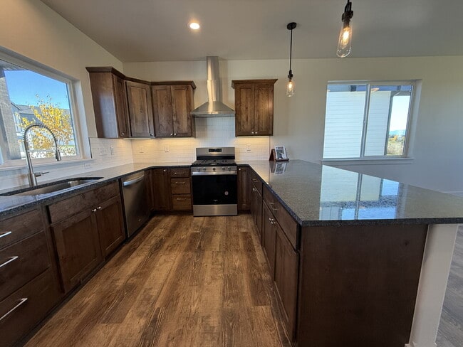 82 Horseshoe Lp in Bozeman, MT - Building Photo - Building Photo