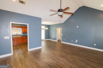 319 W Leyland Ct in Statesboro, GA - Building Photo - Building Photo