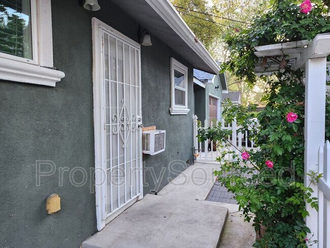 155 Berverdor Ave in Tracy, CA - Building Photo - Building Photo