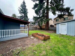 6009 SE 138th Pl in Portland, OR - Building Photo - Building Photo