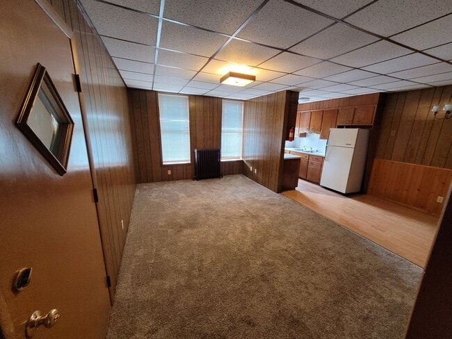 property at 402 N Railroad St