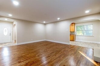 2441 Highland Rd in Dallas, TX - Building Photo - Building Photo