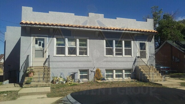 property at 511 E Lewis St