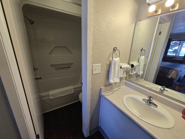 346 W Kansas St in Spearfish, SD - Building Photo - Building Photo