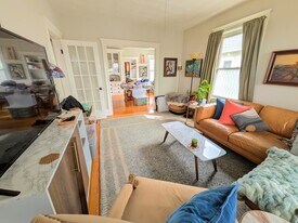 623 Fellsway in Medford, MA - Building Photo