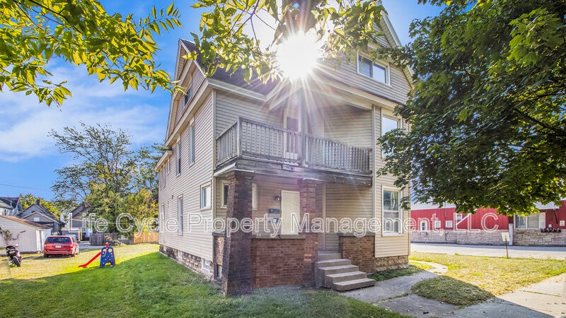 1312 Hamilton Ave NW in Grand Rapids, MI - Building Photo