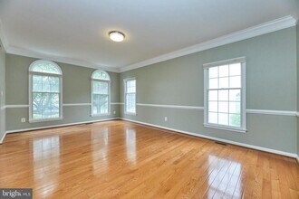 2859 Cherry Branch Ln in Herndon, VA - Building Photo - Building Photo