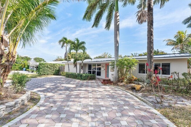 4440 NE 17th Ave in Oakland Park, FL - Building Photo - Building Photo