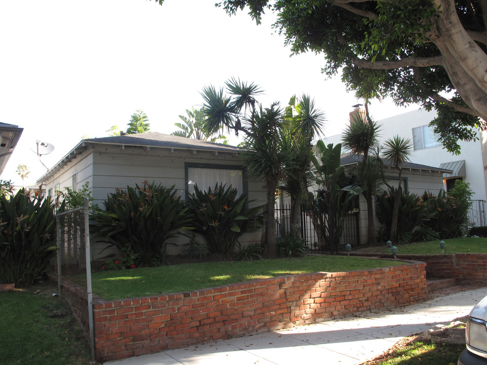 2313-2315 Oak St in Santa Monica, CA - Building Photo