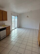 18809 Willow St in Hesperia, CA - Building Photo - Building Photo