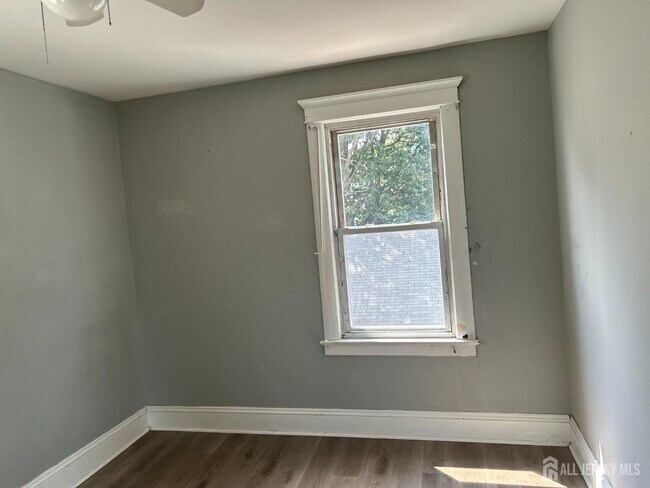 275 Prospect St in Perth Amboy, NJ - Building Photo - Building Photo