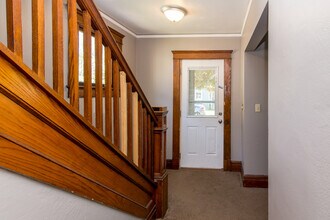 812 Sybil St in Ann Arbor, MI - Building Photo - Building Photo