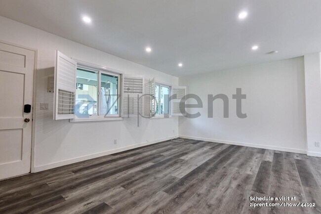 19858 Leighton Ln in Huntington Beach, CA - Foto de edificio - Building Photo