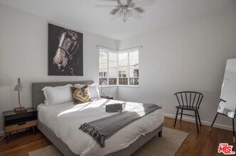 2312 Ocean Park Blvd in Santa Monica, CA - Foto de edificio - Building Photo