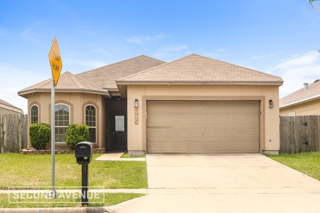 property at 2945 Dante Dr