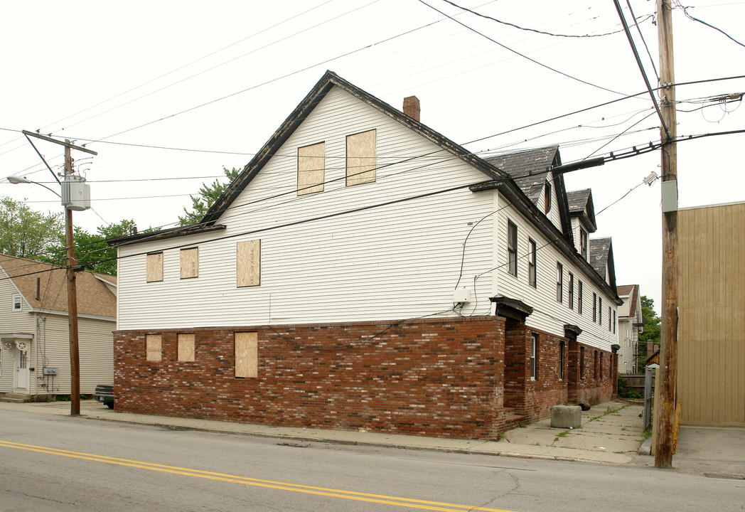 104 Pine St in Nashua, NH - Foto de edificio