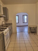 1052 W 32nd St in Chicago, IL - Building Photo - Building Photo
