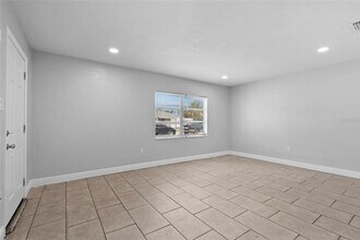308 38th St S in St. Petersburg, FL - Building Photo - Building Photo
