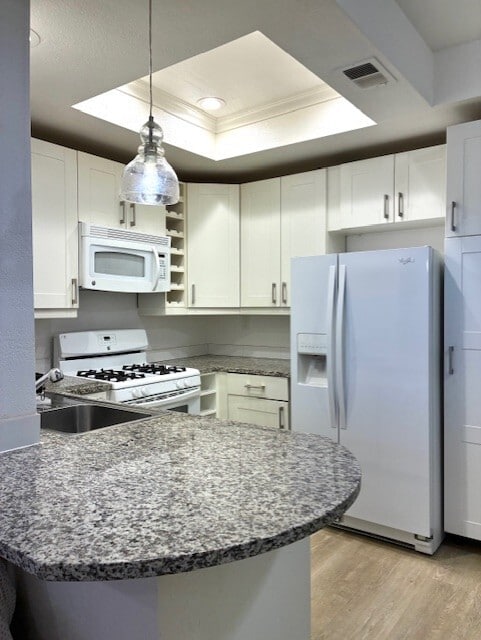 10 Coralino, Unit 10 Coralino in Rancho Santa Margarita, CA - Building Photo - Building Photo