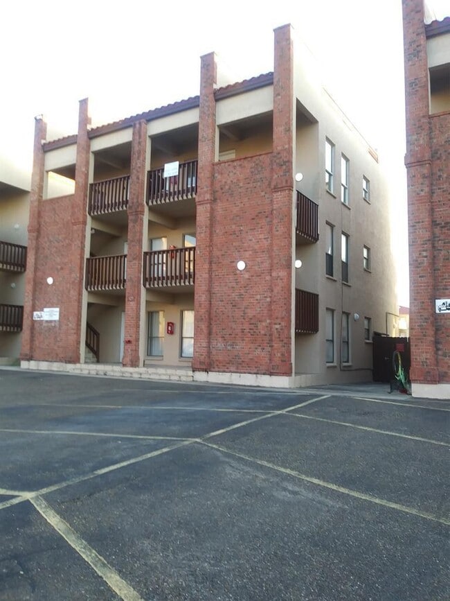 property at 125 E Morningside Dr