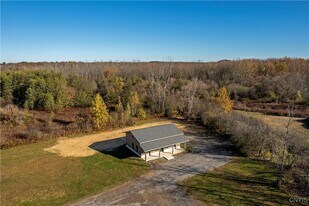 118a Kirkland Ave in Clinton, NY - Building Photo